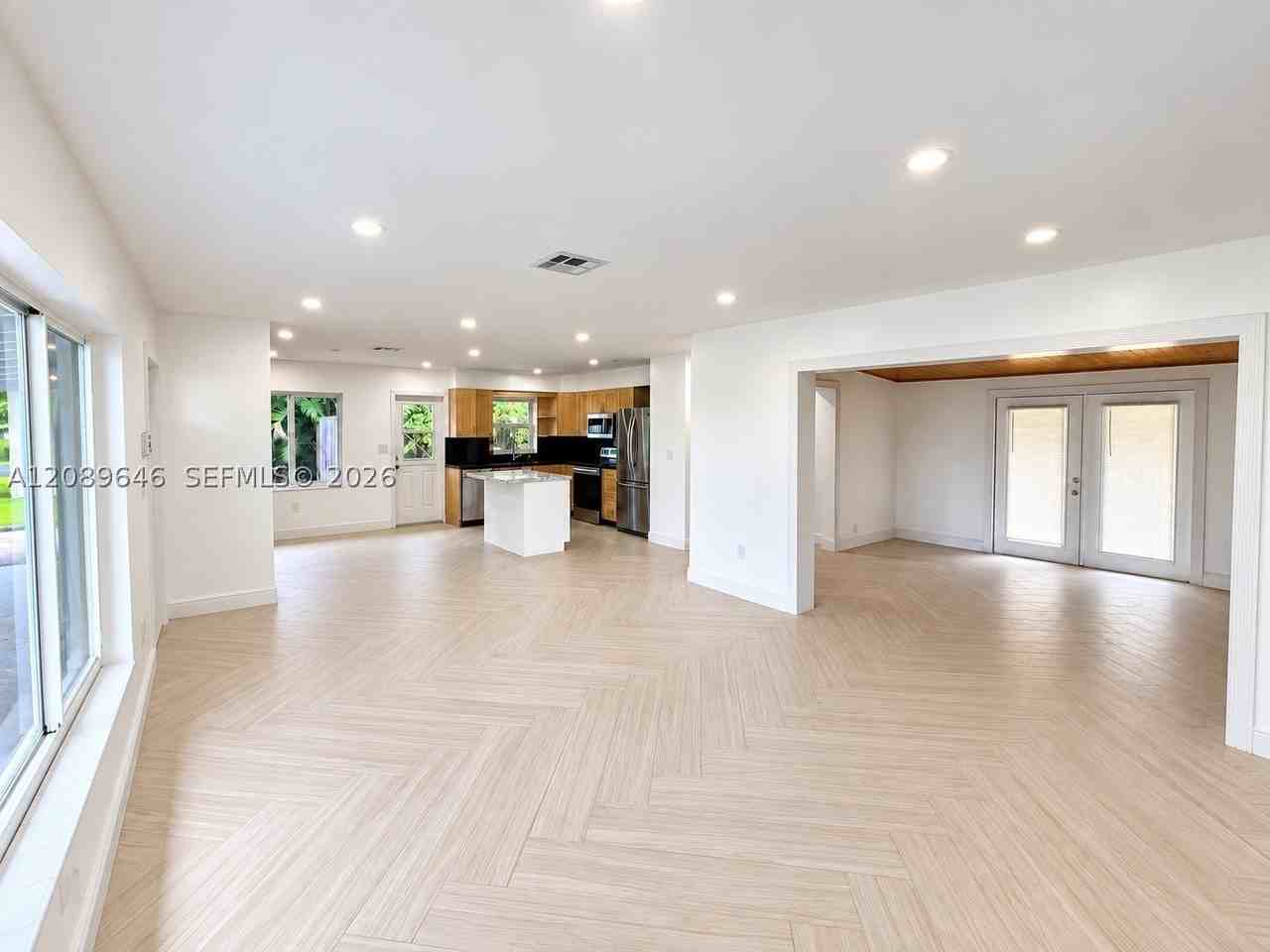 1701 N 46th Ave #1701 - Photo 5 of 9