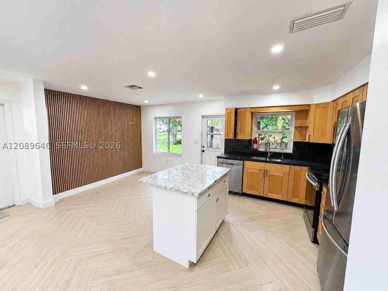 1701 N 46th Ave #1701 - Photo 6 of 9