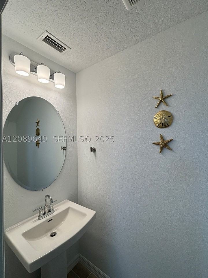 8768 Daybreak St #8768 - Photo 7 of 22