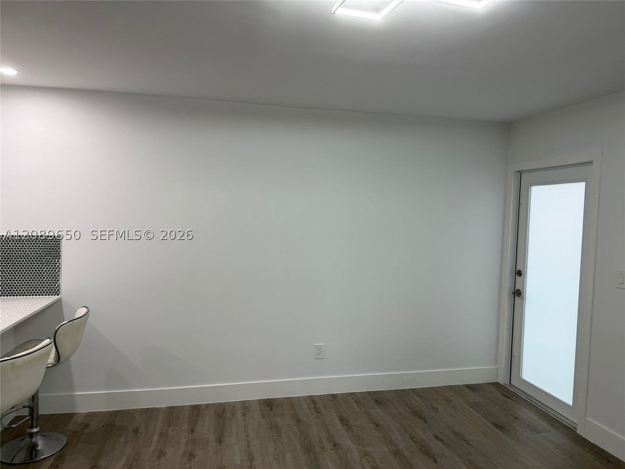 926 Michigan Ave #12 - Photo 4 of 14