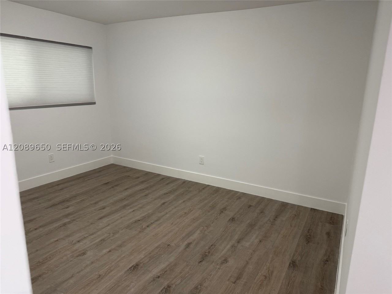 926 Michigan Ave #12 - Photo 6 of 14