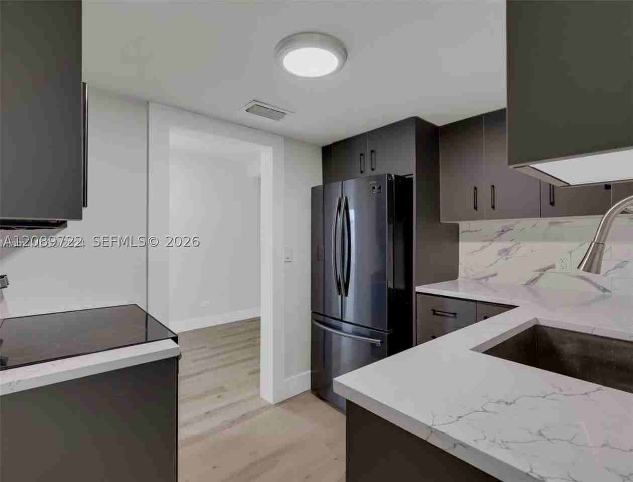345 Nw 44th St - Photo 7 of 21