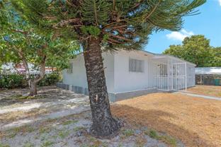 5800 Ne 3rd Ave #LEFT - Photo 1 of 1