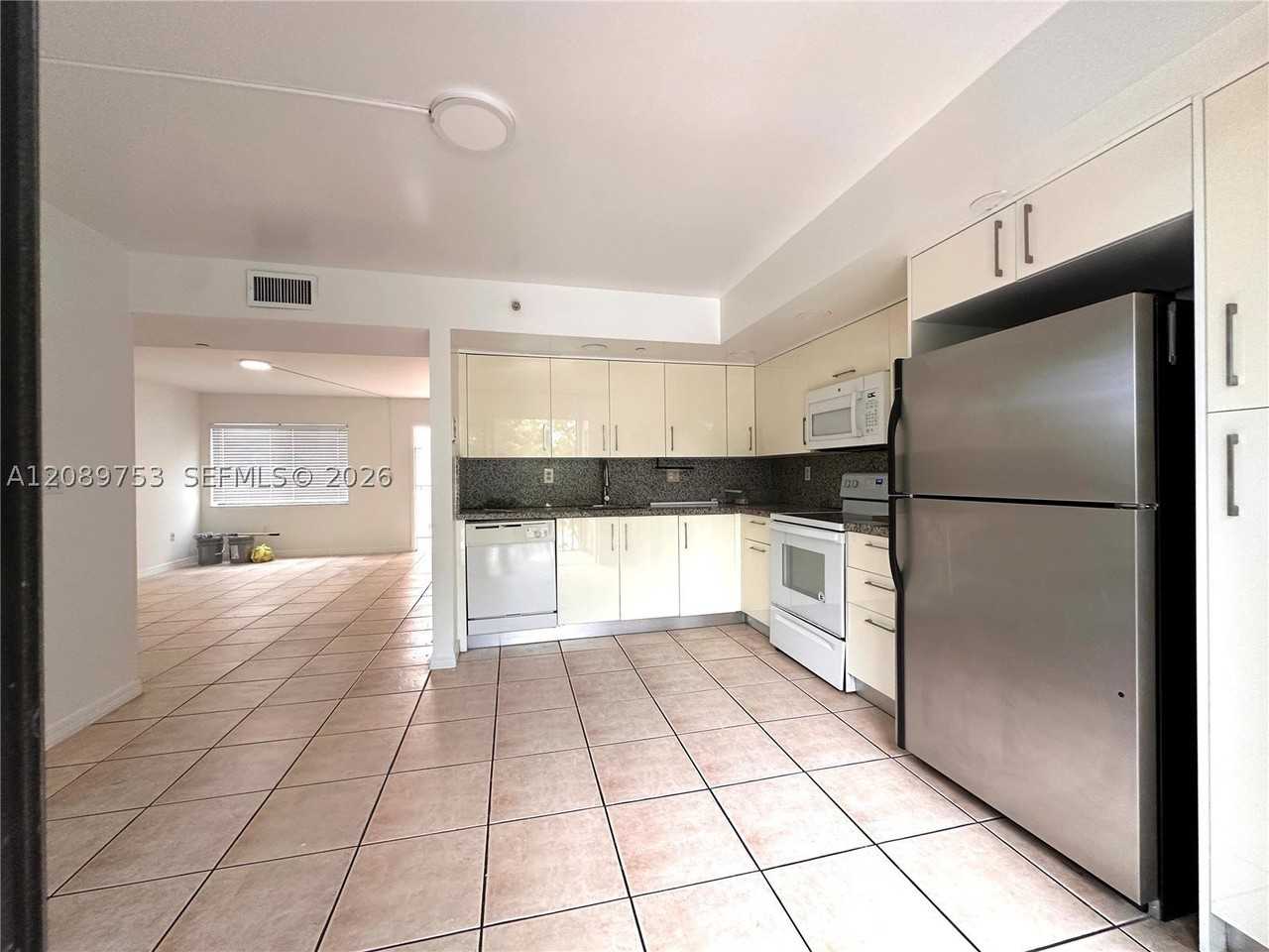 8700 Sw 133rd Avenue Rd #312 - Photo 4 of 20