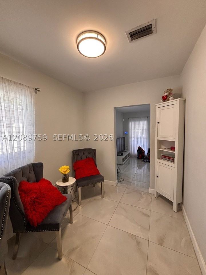 1361 Nw 28th St #1 - Photo 2 of 7