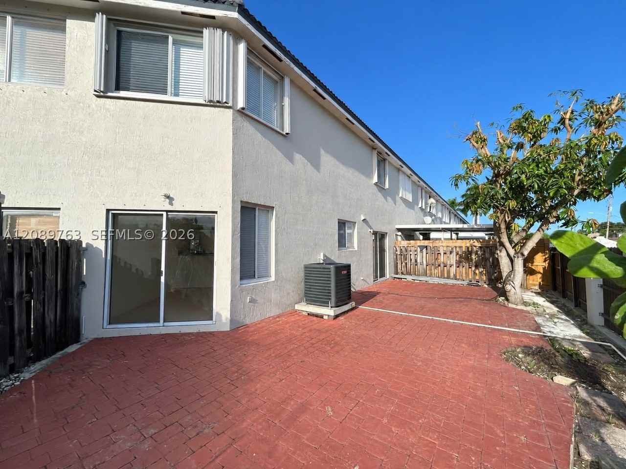 130 Sw 109th Ave #12