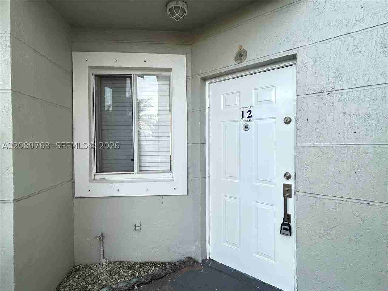 130 Sw 109th Ave #12 - Photo 4 of 45