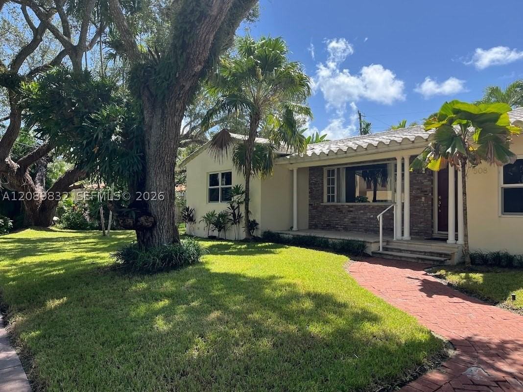 508 Castania Ave - Photo 5 of 11