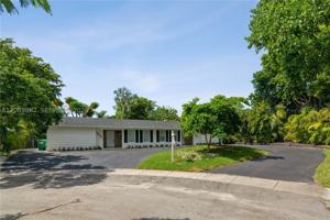 featured image of 7770 Sw 106th Ter #7770