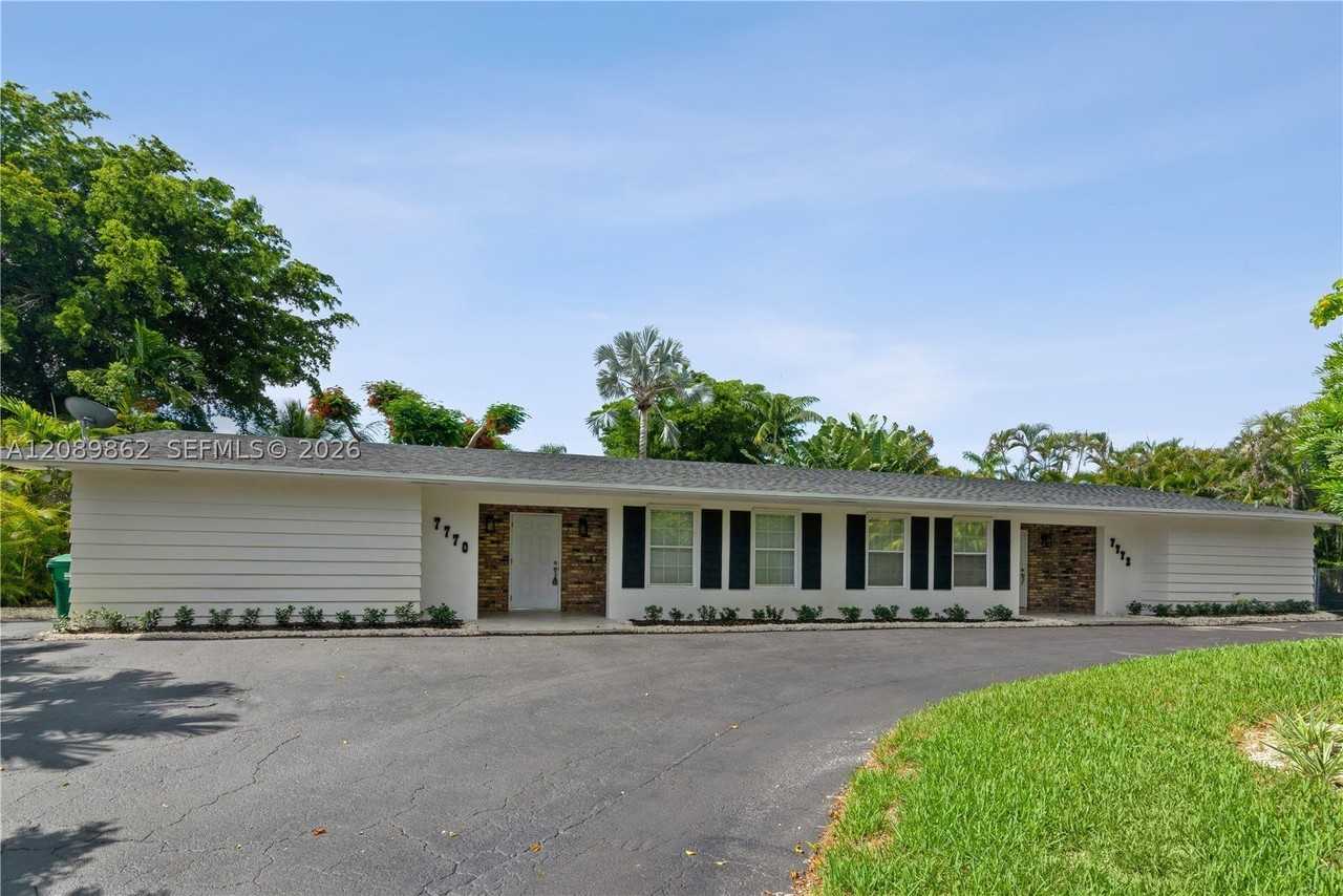 7770 Sw 106th Ter #7770 - Photo 2 of 20