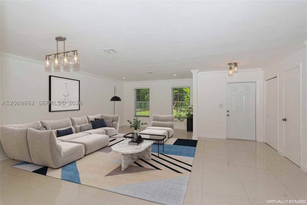 7770 Sw 106th Ter #7770 - Photo 3 of 20