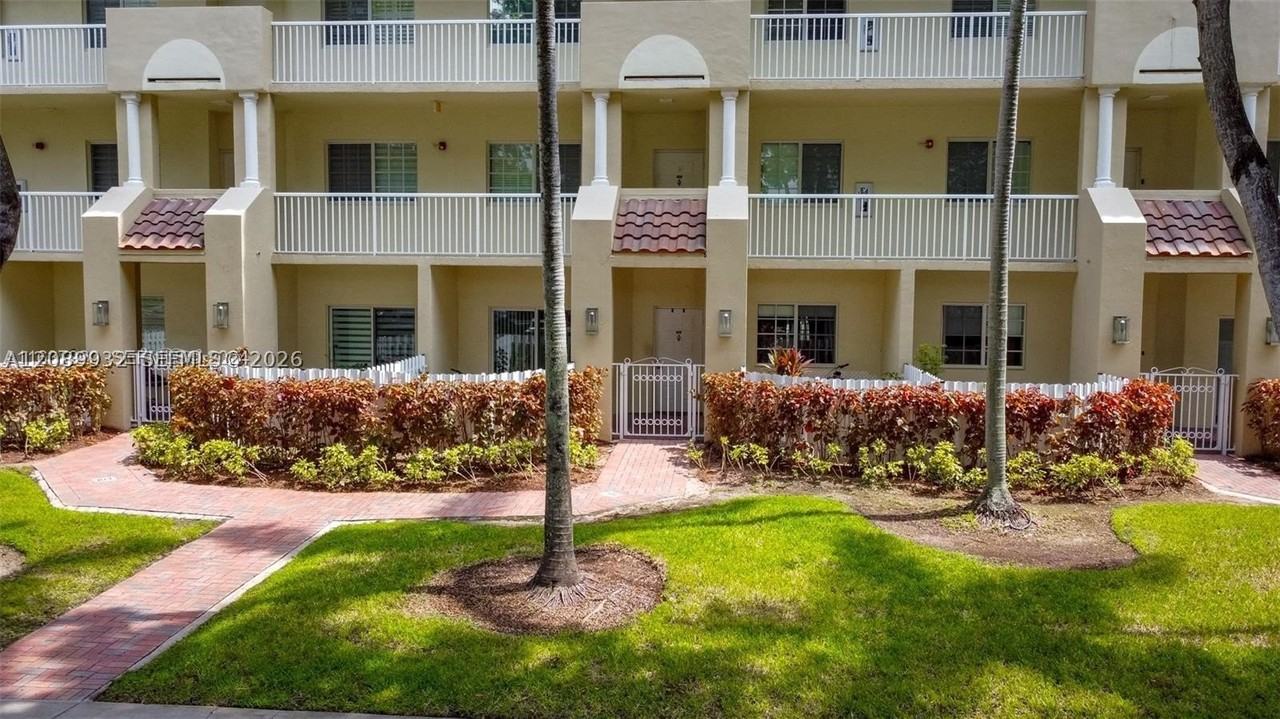 10710 Nw 66th St #105 - Photo 3 of 18