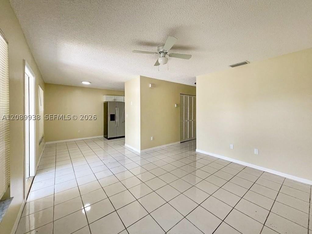 873 Sw 10th St - Photo 6 of 16