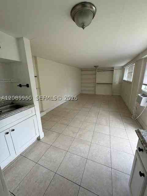 5800 Hope St - Photo 4 of 5