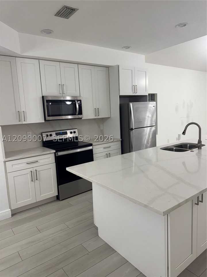 4741 Nw 122nd Dr #4741 - Photo 4 of 11