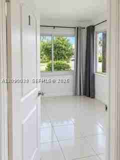 3560 Nw 19th St #3560 - Photo 7 of 12