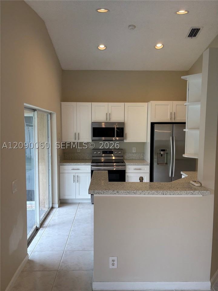 751 Sand Creek Cir - Photo 5 of 22