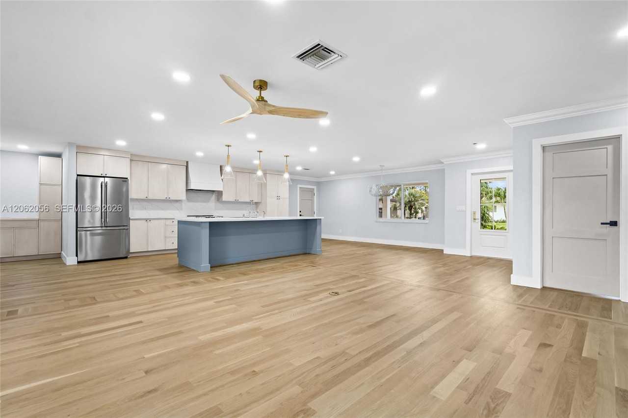6000 Sw 17th St - Photo 5 of 8