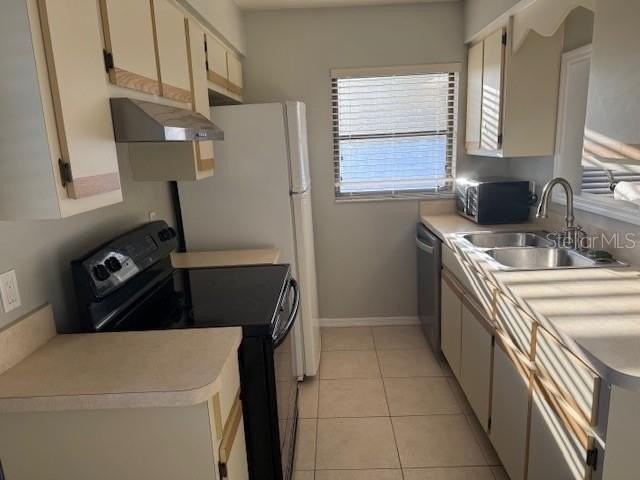 24540 Harborview Rd #H2 - Photo 7 of 23