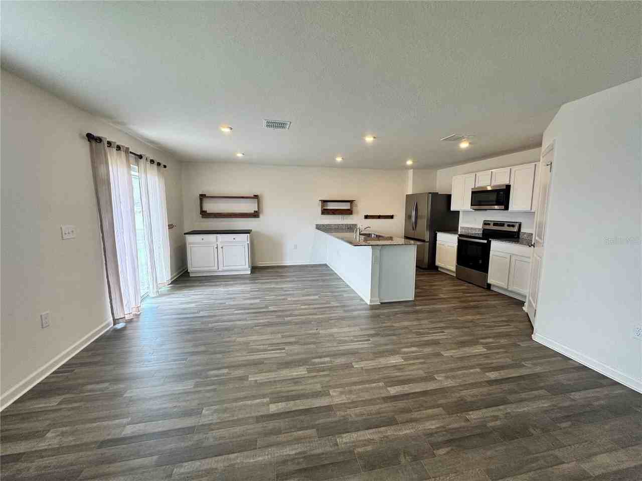 2110 Kansas Rd - Photo 2 of 15