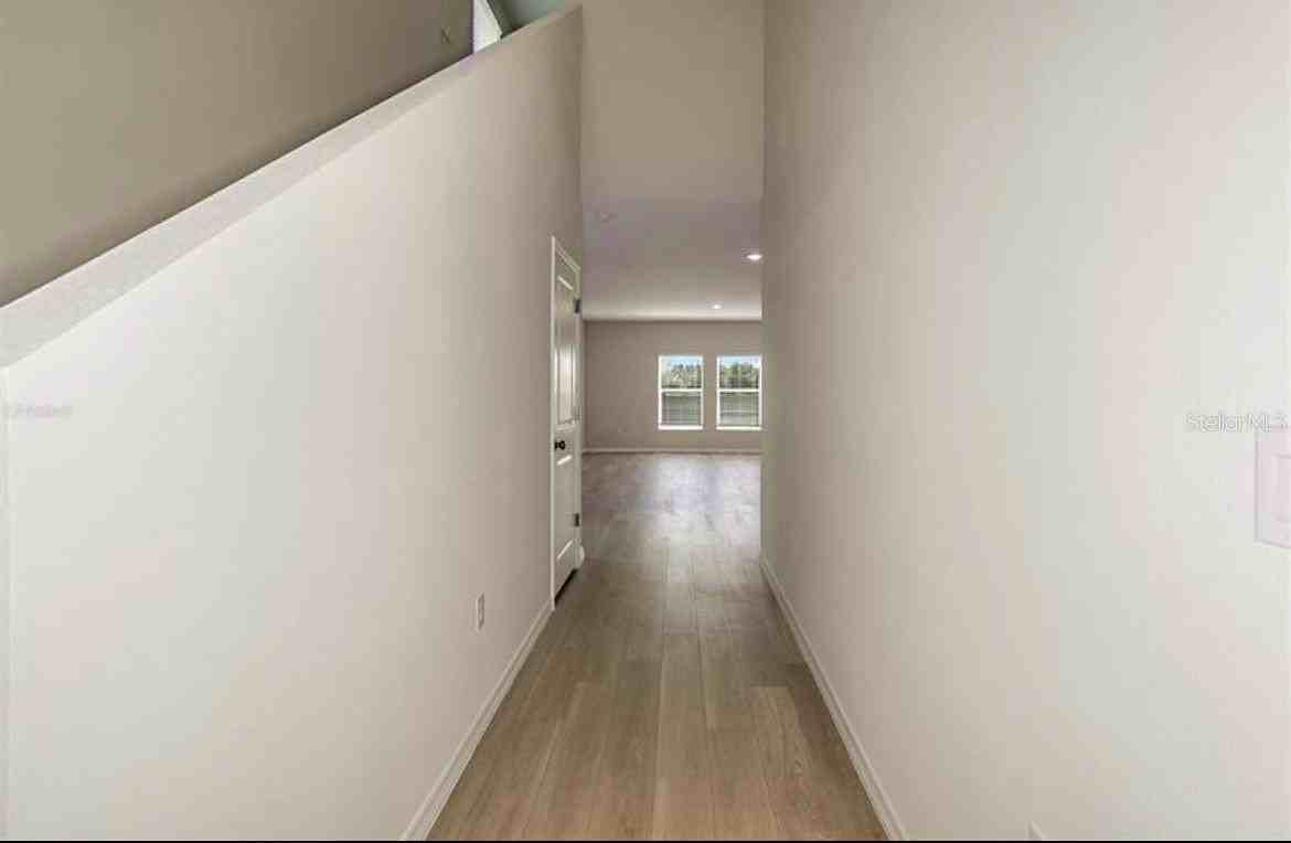 4527 Wynnstone Dr - Photo 3 of 21