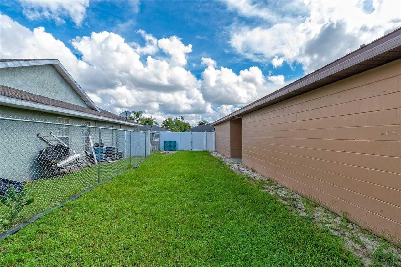 166 Alameda Dr - Photo 6 of 29