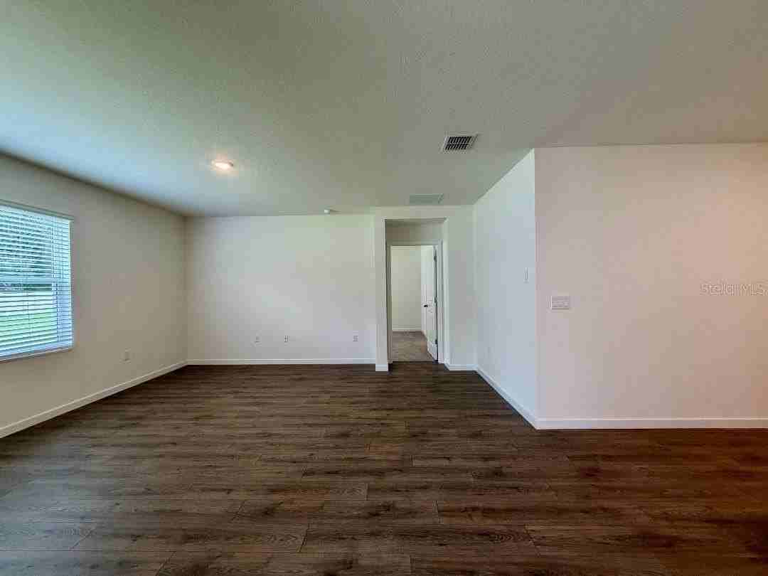 4943 Marshelder St - Photo 7 of 23