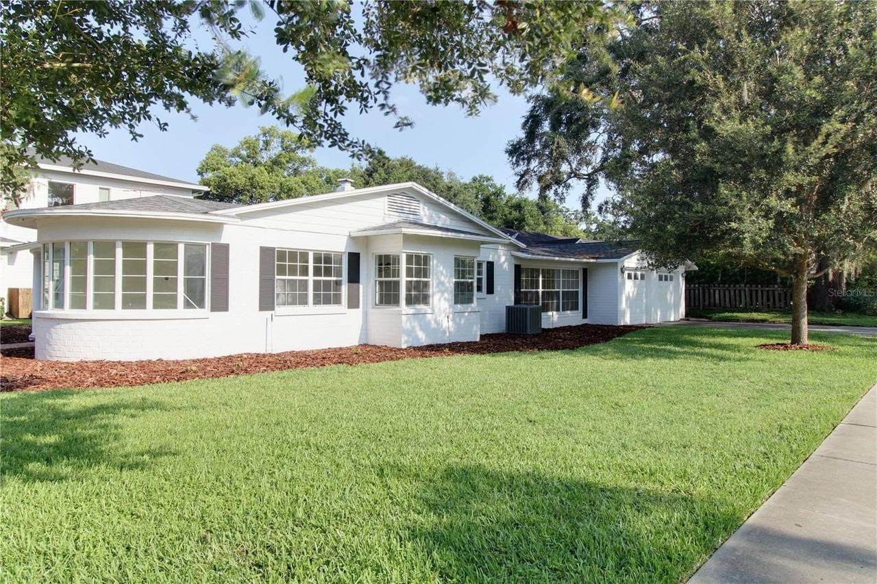 1667 Mizell Ave - Photo 3 of 20