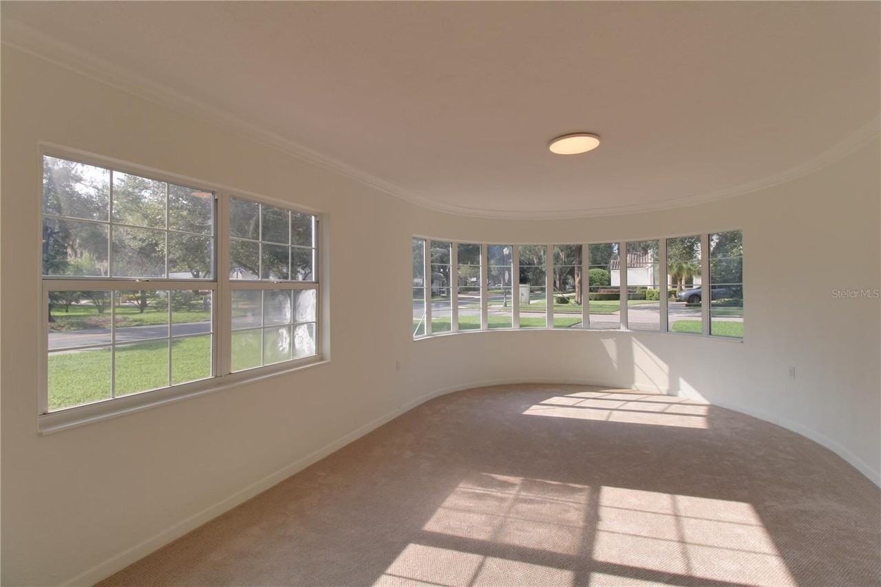 1667 Mizell Ave - Photo 5 of 20