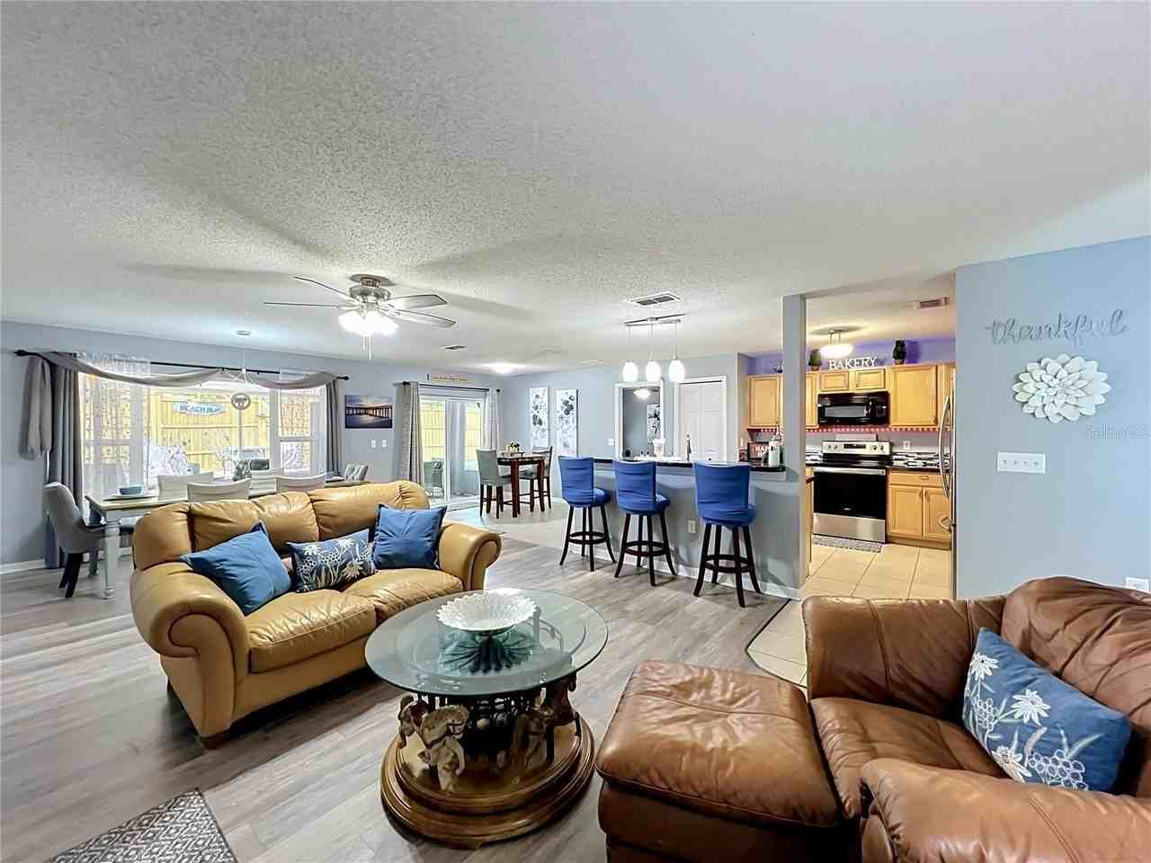 8307 Lainie Ln - Photo 6 of 24