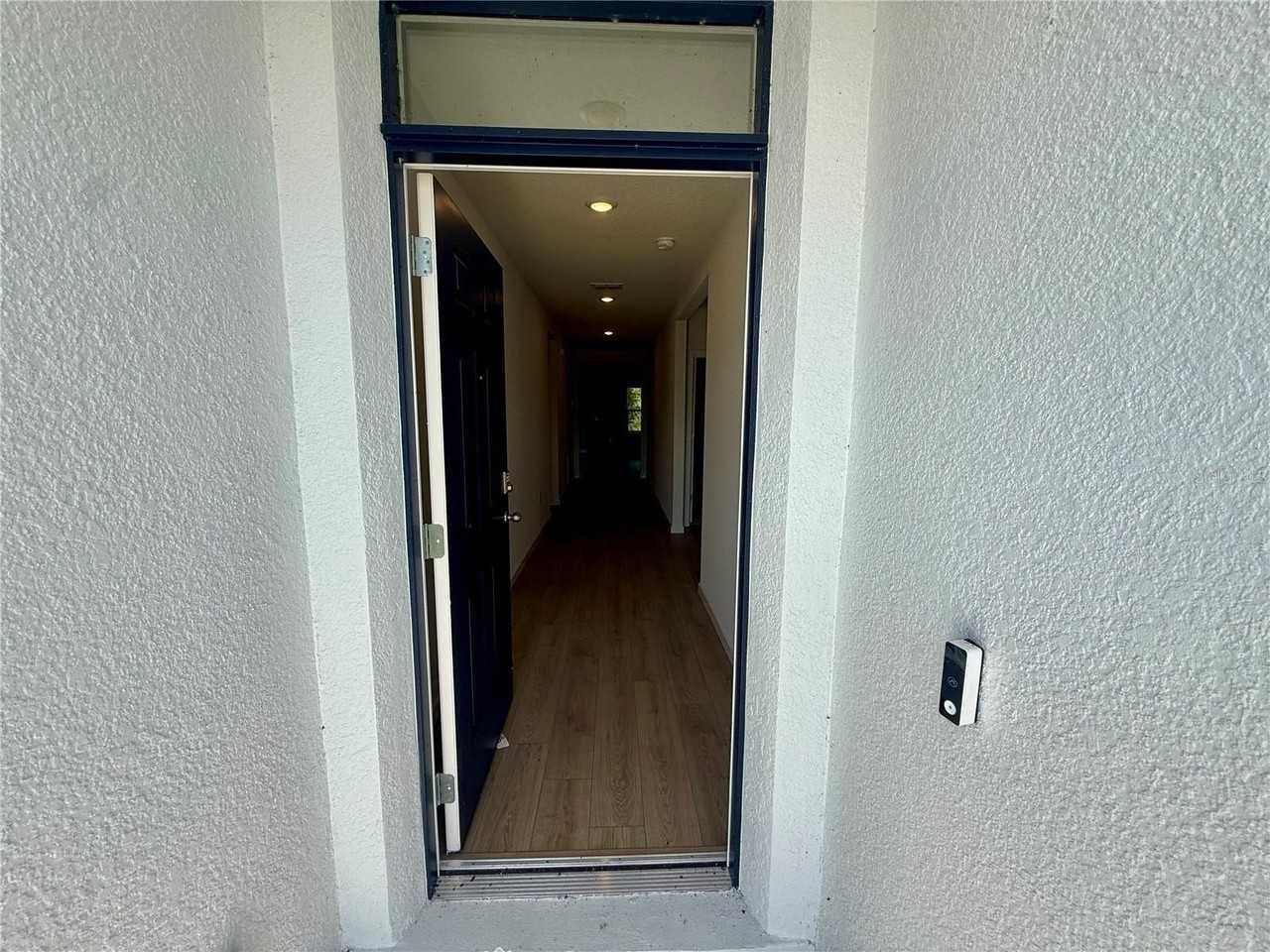 2504 Dorset Ct - Photo 4 of 25