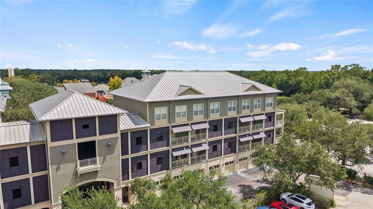 650 Campus St #204 - Photo 5 of 45