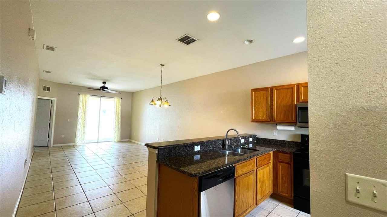 506 Parsley Ct - Photo 3 of 19