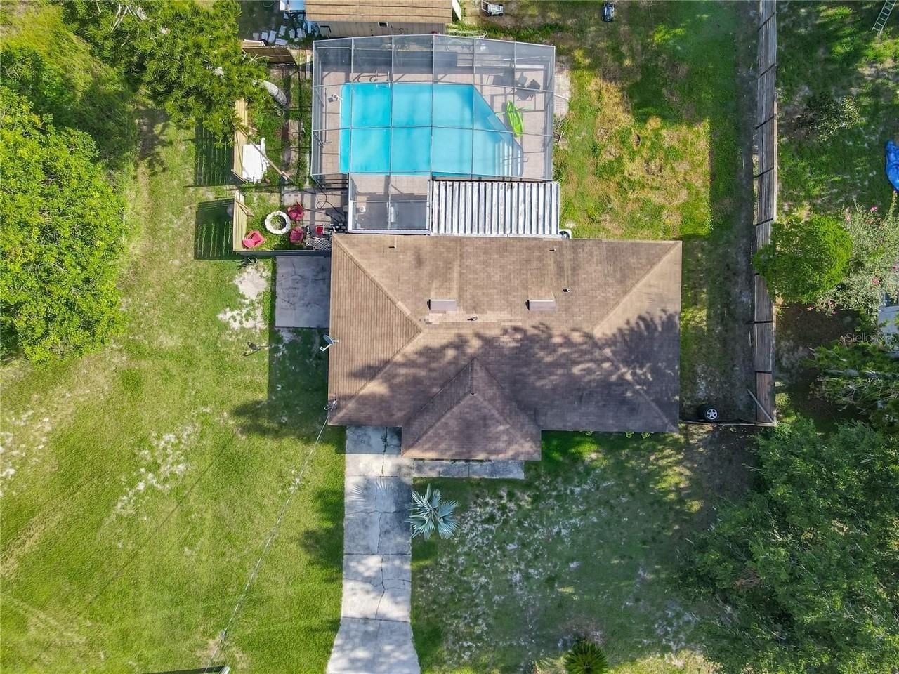 218 Oakview Ave - Photo 6 of 40