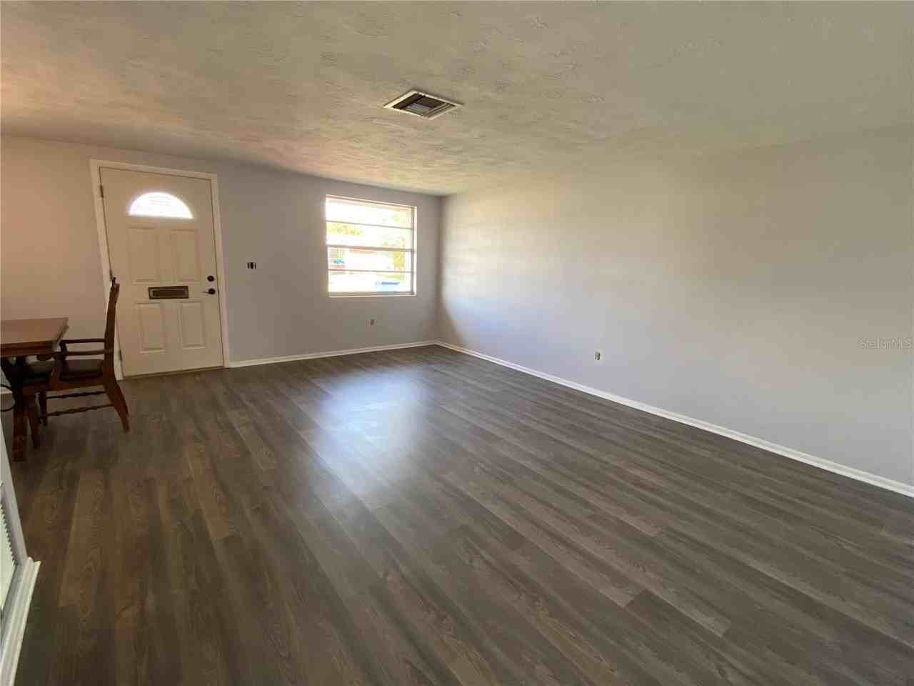 3614 Nixon Rd - Photo 2 of 16
