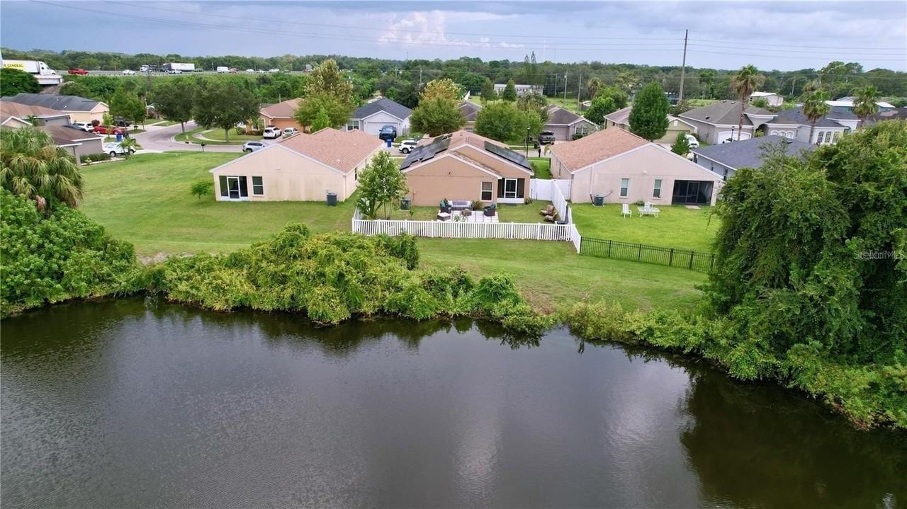 11340 Southwind Lake Dr - Photo 2 of 38
