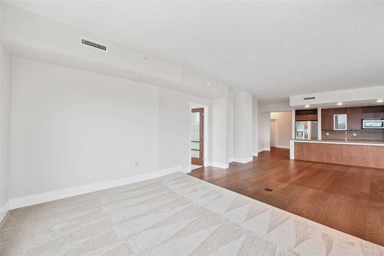 912 Channelside Dr #2310 - Photo 6 of 41