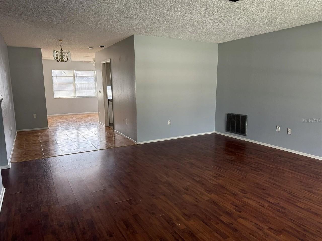 5048 Lillilea Ln - Photo 2 of 15