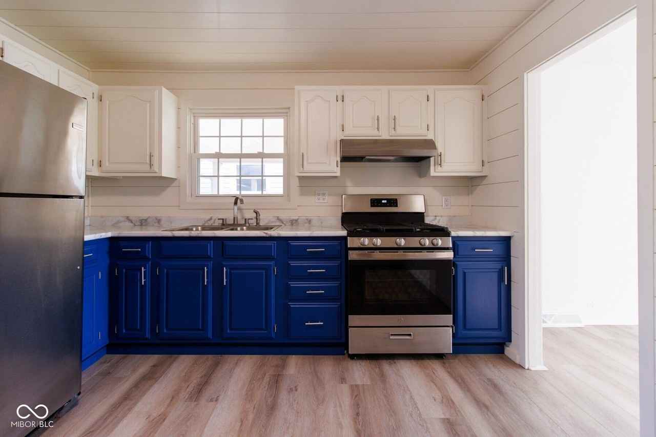 2829 Dakota Dr - Photo 4 of 13