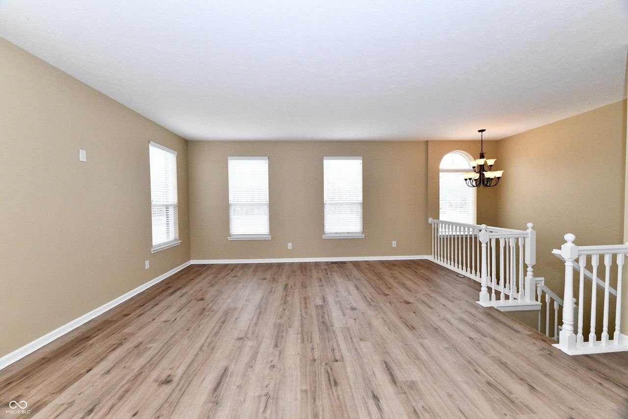 12036 Esty Way - Photo 5 of 35