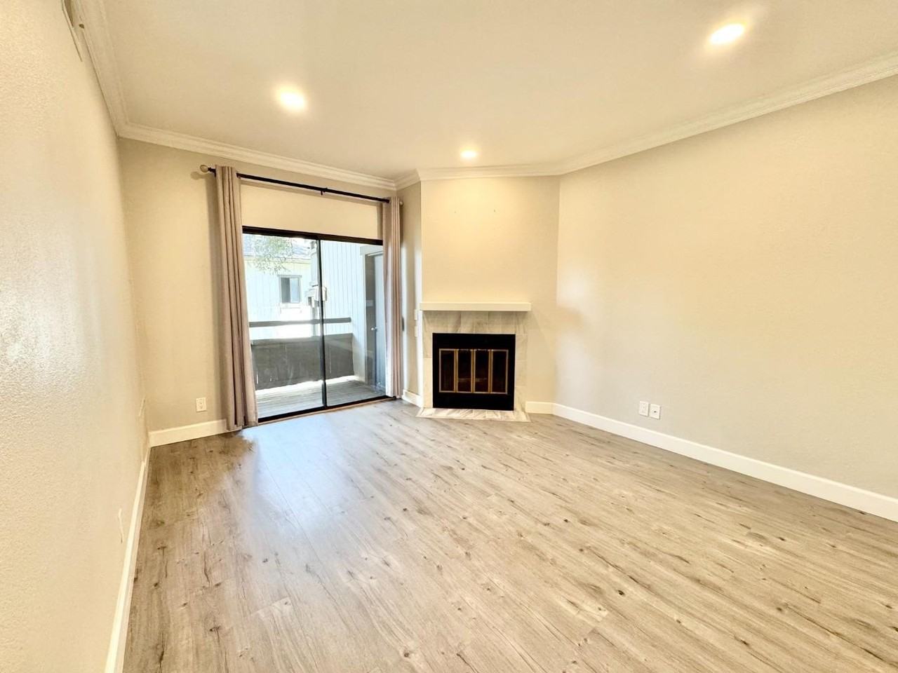1856 Tradan Dr - Photo 3 of 25