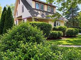 featured image of 42 Sammis St