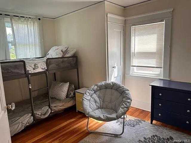 42 Sammis St - Photo 7 of 9