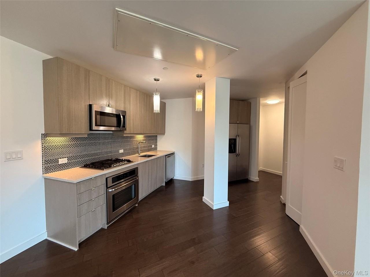 N Central Ave #4D - Photo 5 of 14