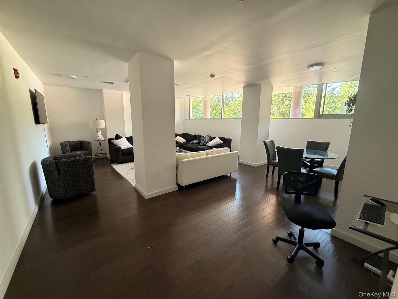 N Central Ave #4D - Photo 6 of 14