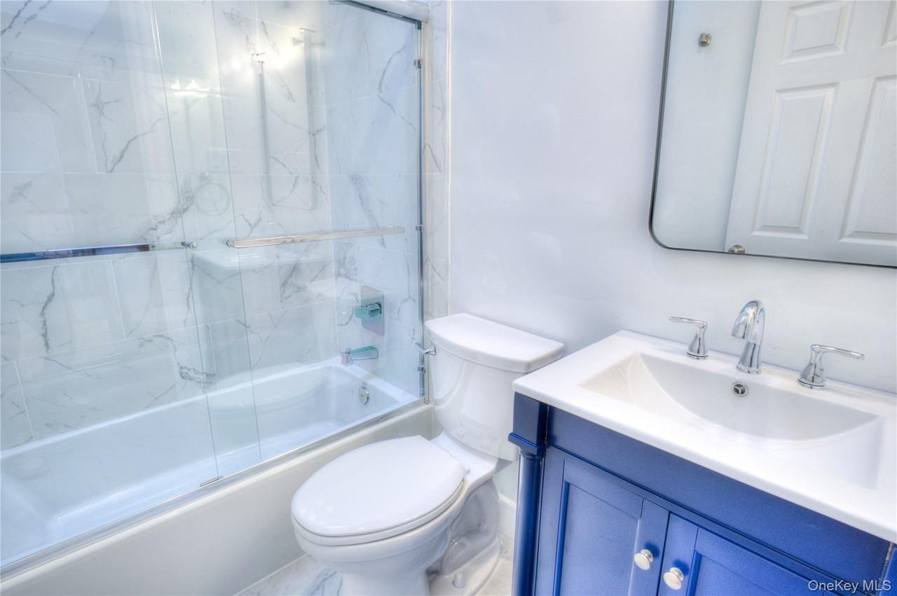 15B Mohegan Ave #B - Photo 6 of 25