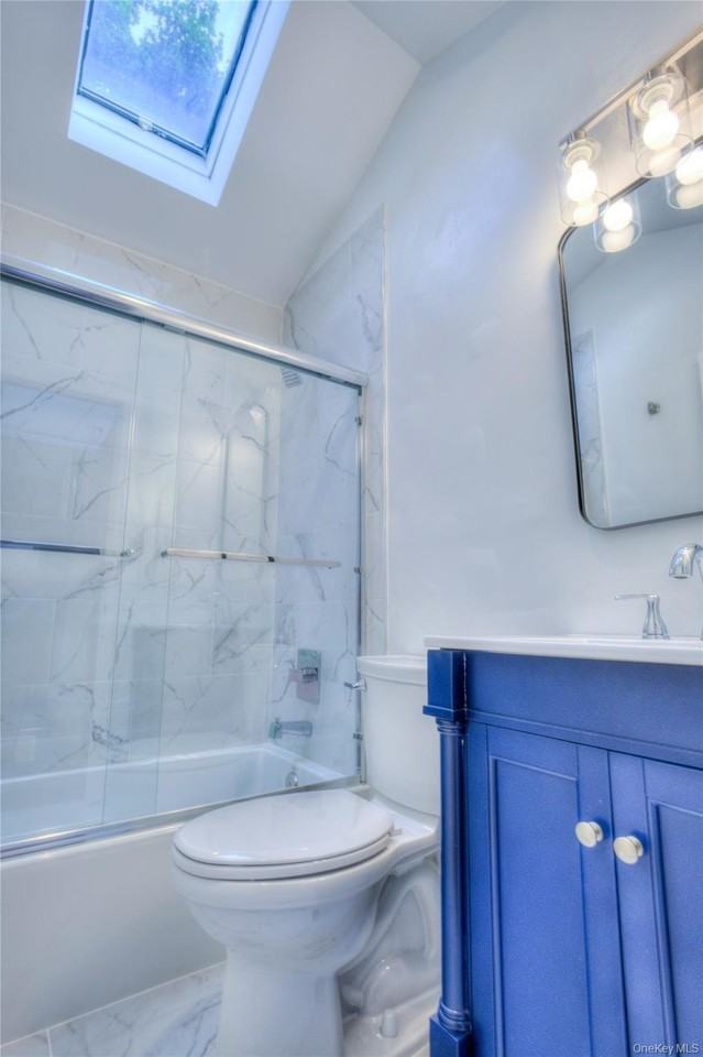 15B Mohegan Ave #B - Photo 7 of 25