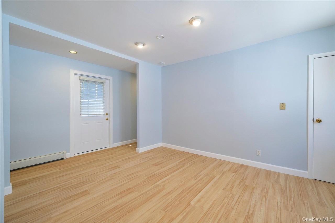 420 W Hudson St - Photo 5 of 15