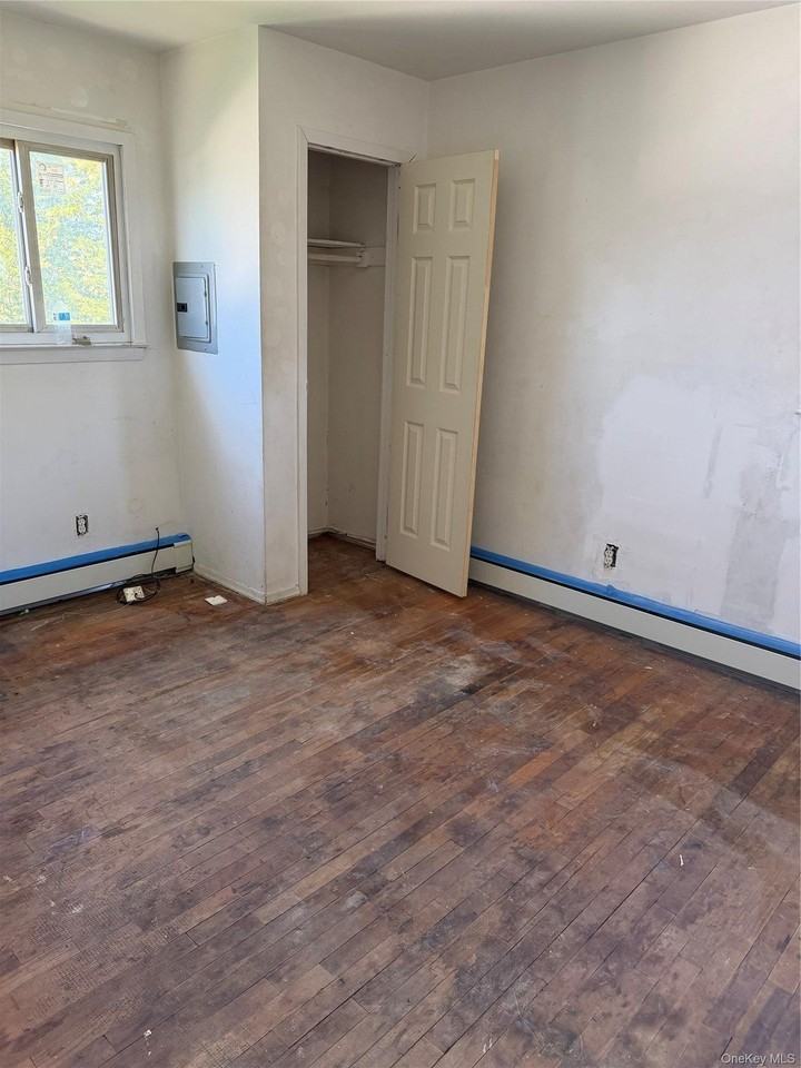 4 Cumberbach St #2 - Photo 5 of 6