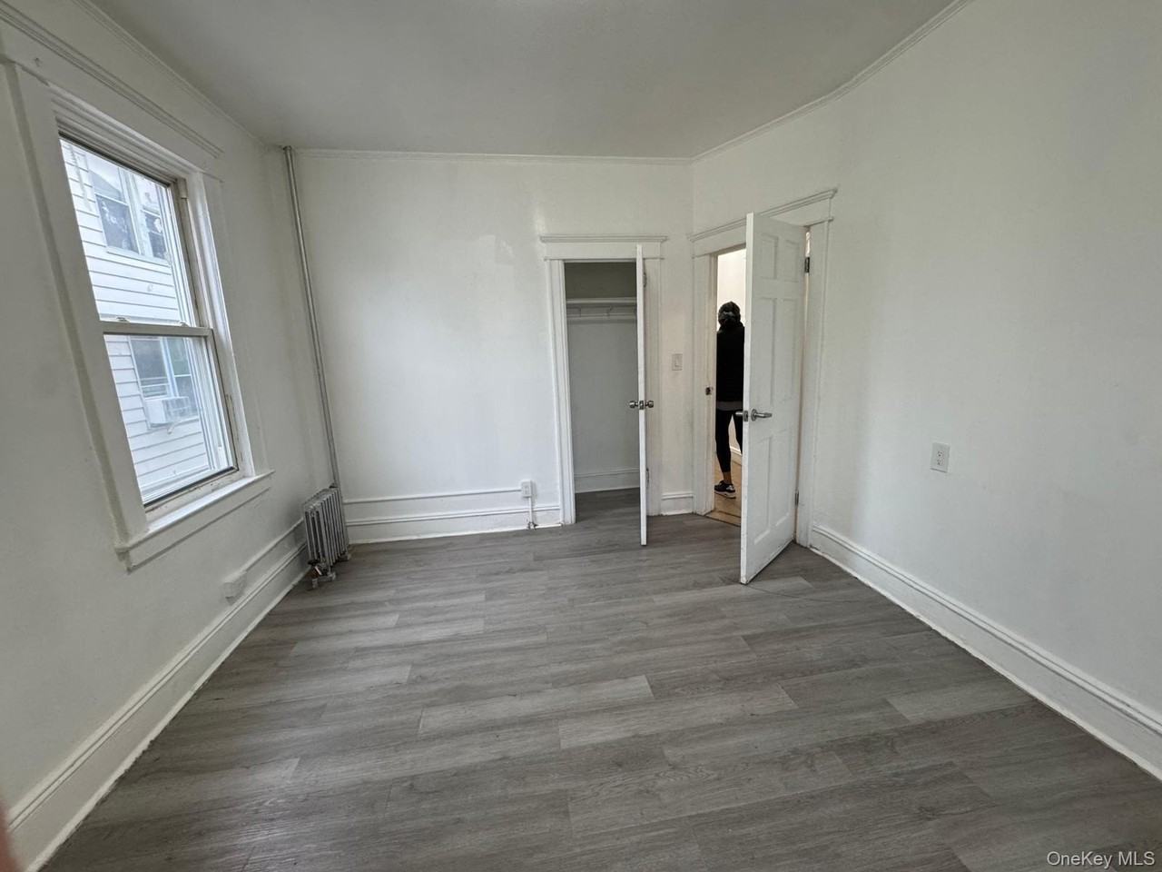 2724 Gillmore St - Photo 3 of 5